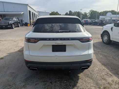 Used 2019 Porsche Cayenne AWD/4WD image 3