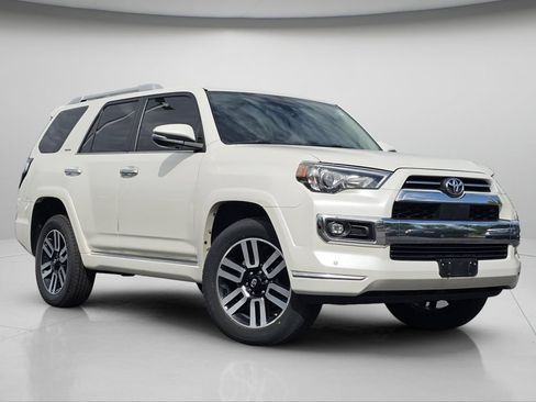 Used 2021 Toyota 4Runner Limited AWD/4WD image 2