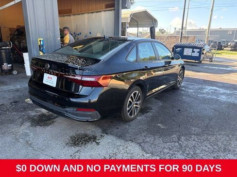 Used 2025 Volkswagen Jetta Sport FWD image 5