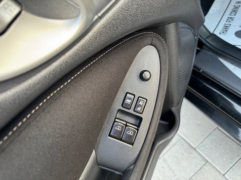 Used 2013 Nissan 370Z Touring image 13