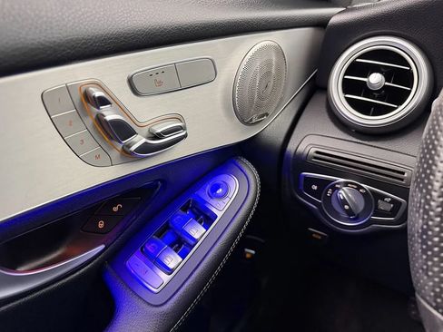 Used 2021 Mercedes-Benz GLC 300 4MATIC Coupe image 14