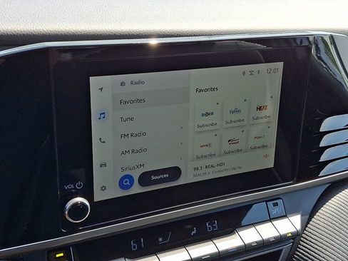 Certified 2025 Toyota Camry SE FWD image 16