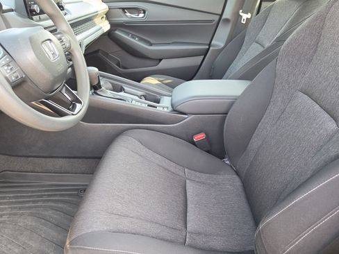 Used 2024 Honda Accord EX image 11