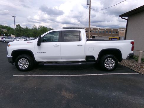 Used 2023 Chevrolet Silverado 2500 LT w/ Convenience Package AWD/4WD image 6