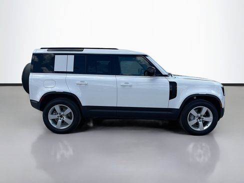 Used 2026 Land Rover Defender 110 S AWD/4WD image 6
