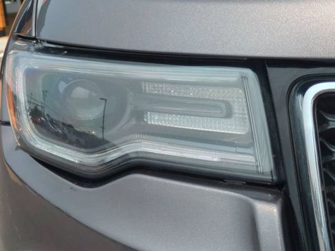Used 2018 Jeep Grand Cherokee Limited w/ Luxury Group II AWD/4WD image 10