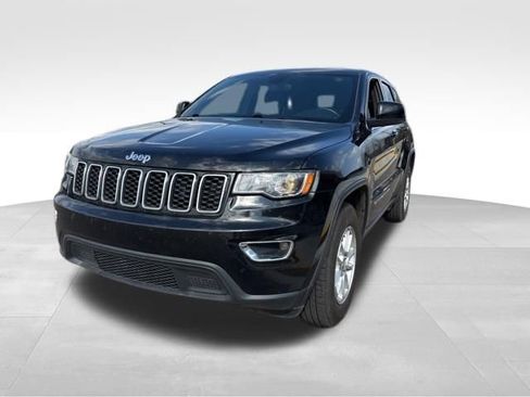 Used 2018 Jeep Grand Cherokee Laredo image 1