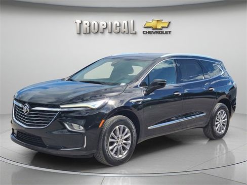 Used 2024 Buick Enclave Essence w/ Technology Package image 1