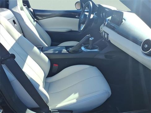 Used 2021 MAZDA MX-5 Miata RF Grand Touring w/ Appearance Package image 18