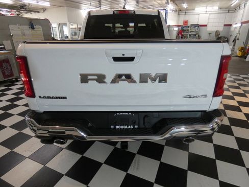 New 2026 RAM 1500 Laramie AWD/4WD image 5