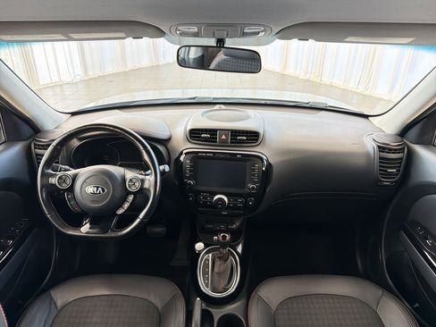 Used 2018 Kia Soul ! w/ Tech Package FWD image 16