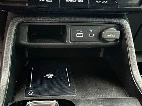 Certified 2023 Honda Pilot TrailSport image 28