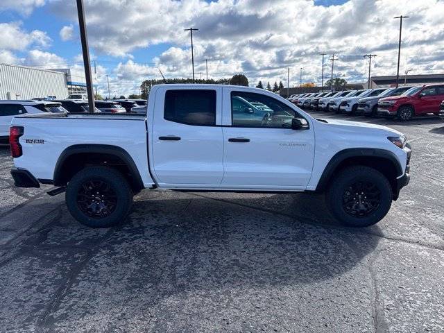 New 2026 Chevrolet Colorado Trail Boss AWD/4WD image 2