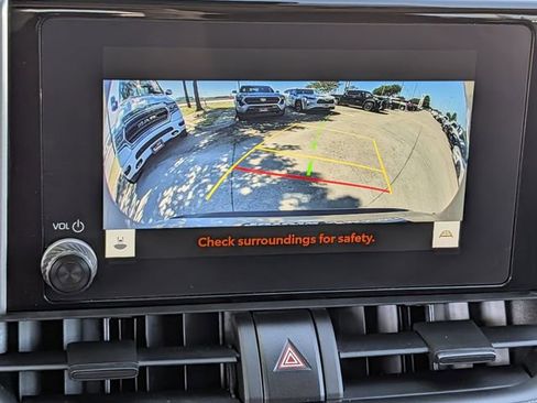 Used 2024 Toyota RAV4 XLE AWD/4WD image 17