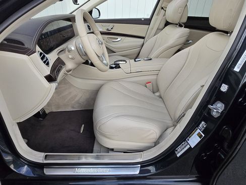 Used 2020 Mercedes-Benz S 450 Sedan image 4