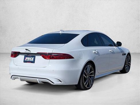 Used 2024 Jaguar XF R-Dynamic SE image 5