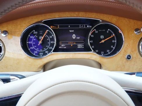 Used 2012 Bentley Mulsanne RWD image 45