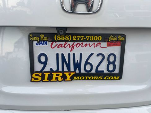 Used 2017 Honda Pilot Touring image 38