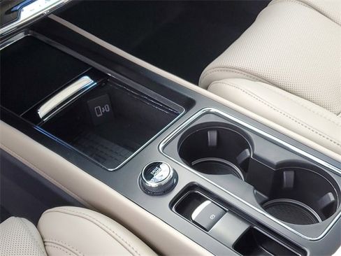 New 2026 Lincoln Corsair Reserve image 21