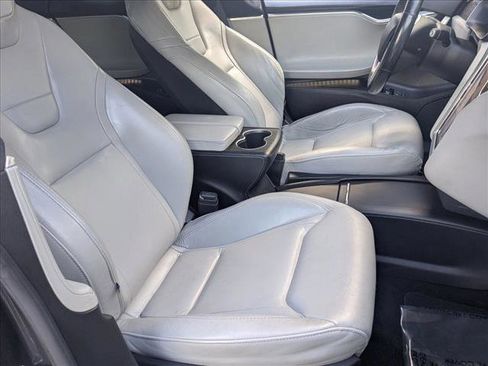 Used 2016 Tesla Model S 75 image 19