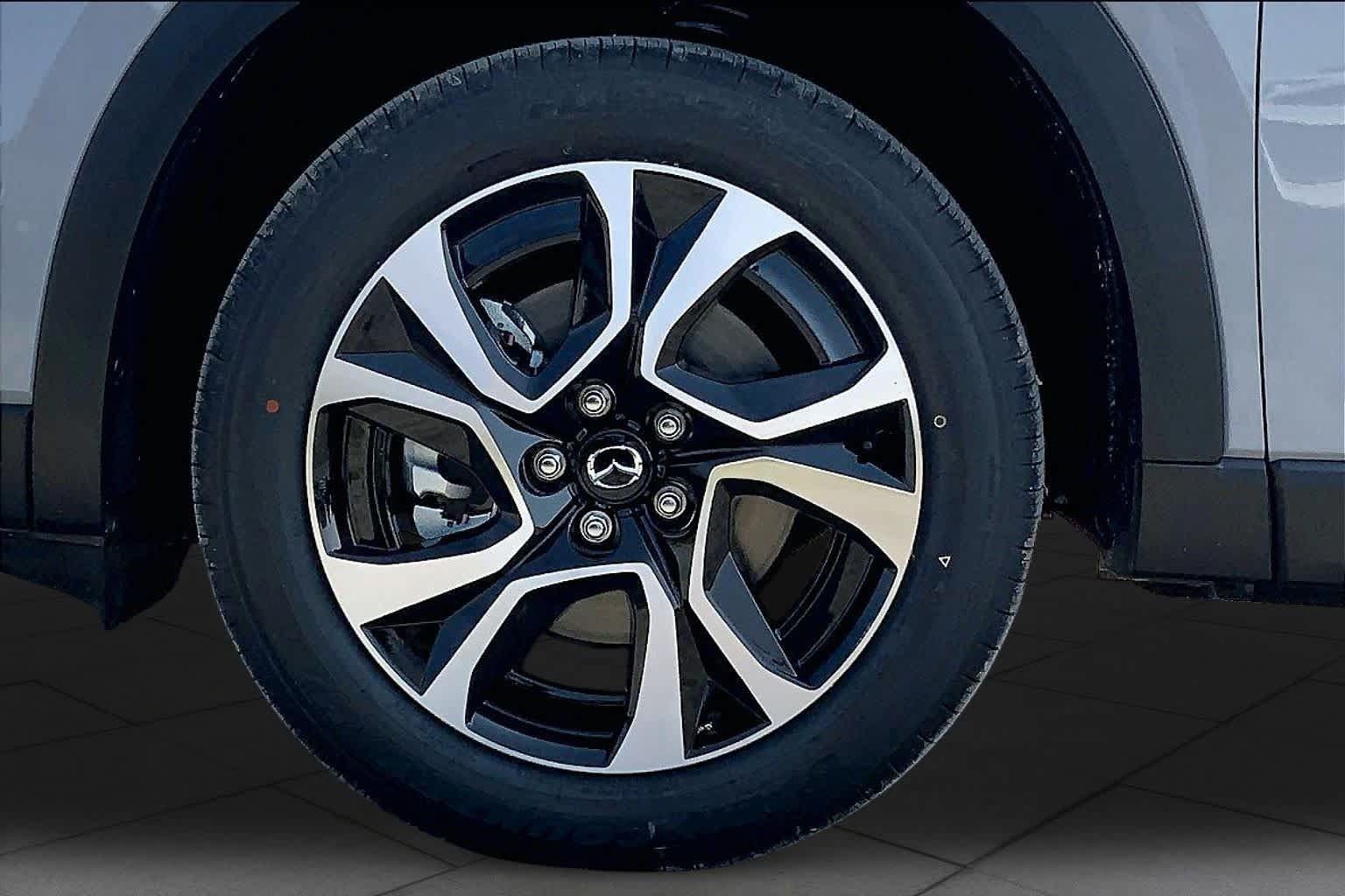 New 2026 MAZDA CX-5 Preferred AWD/4WD image 17
