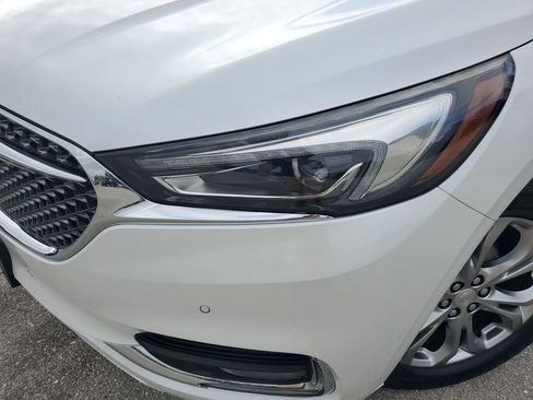 Used 2020 Buick Enclave Avenir w/ Avenir Technology Package image 16