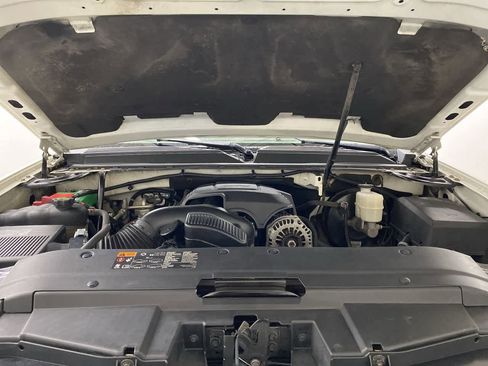 Used 2012 Chevrolet Avalanche LTZ image 12