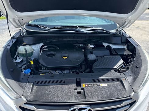 Used 2018 Hyundai Tucson SE AWD/4WD image 19