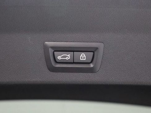 Used 2022 BMW X3 sDrive30i w/ Premium Package RWD image 38