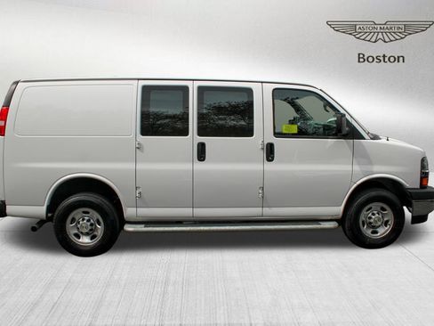 Used 2024 Chevrolet Express 2500 w/ Driver Convenience Package RWD image 3