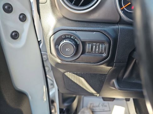 Used 2018 Jeep Wrangler Unlimited Sport S image 30