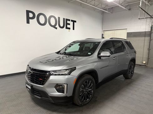 Used 2023 Chevrolet Traverse RS w/ LPO, Floor Liner Package AWD/4WD image 2
