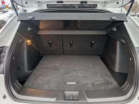 Used 2024 Chevrolet Trax RS w/ Driver Confidence Package image 19