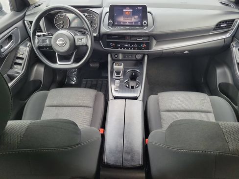 Used 2024 Nissan Rogue SV FWD image 10