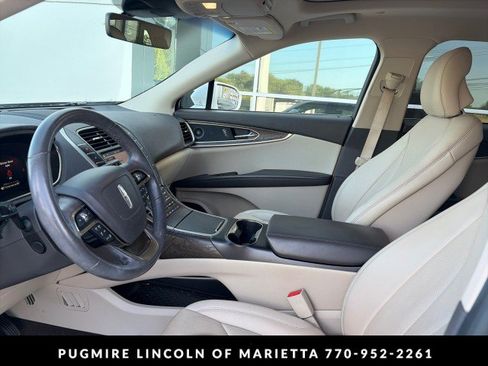 Used 2019 Lincoln Nautilus Reserve AWD/4WD image 3
