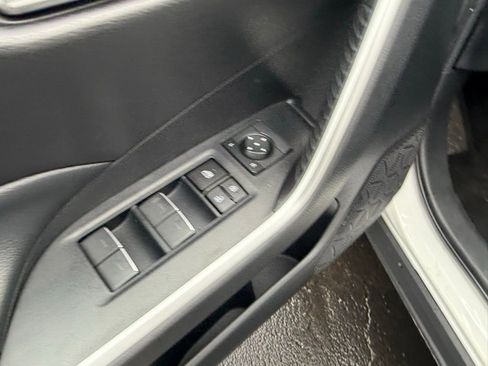 Used 2023 Toyota RAV4 XLE AWD/4WD image 11