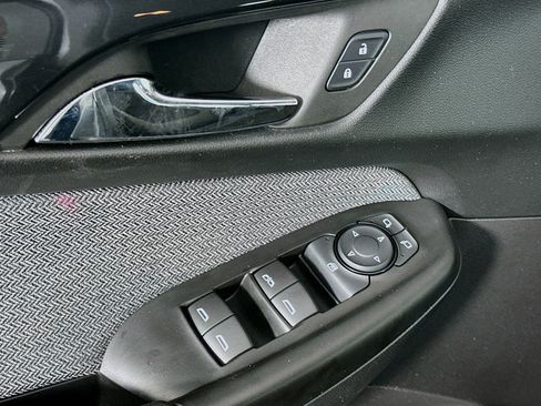 Used 2024 Chevrolet TrailBlazer LS FWD image 15