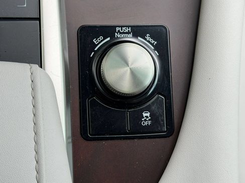 Certified 2022 Lexus RX 350 FWD w/ Premium Package image 35