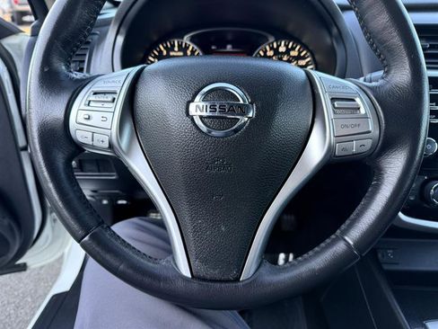 Used 2018 Nissan Altima 2.5 SV image 26