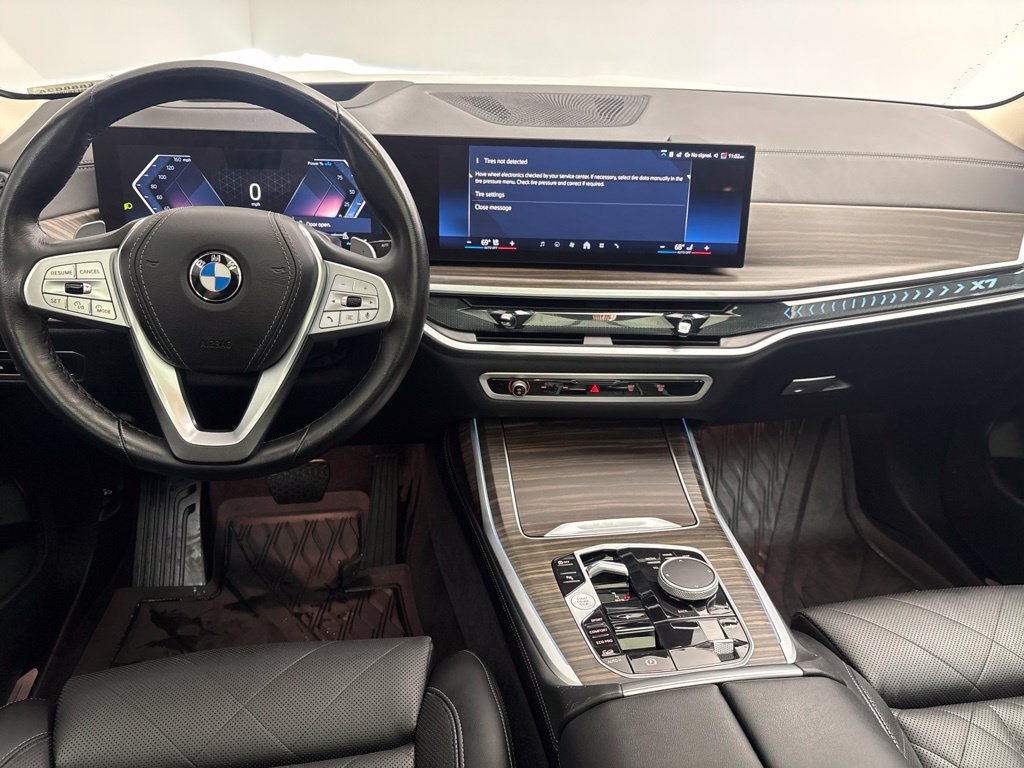 Used 2025 BMW X7 xDrive40i w/ Climate Comfort Package AWD/4WD image 30