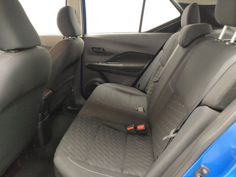 Used 2021 Nissan Kicks S image 18