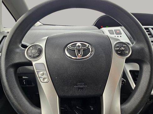 Used 2012 Toyota Prius V Three image 5