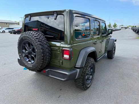 Used 2023 Jeep Wrangler Unlimited w/ Sun & Screen Package AWD/4WD image 13