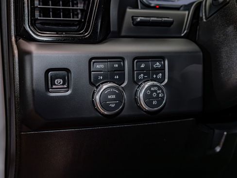 Used 2025 GMC Sierra 2500 AT4X AWD/4WD image 21