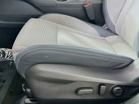 Certified 2025 Subaru Outback Premium w/ Popular Package #1A image 18