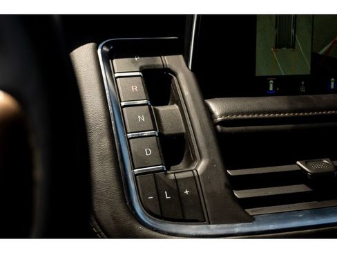 Used 2023 Chevrolet Tahoe High Country AWD/4WD image 27