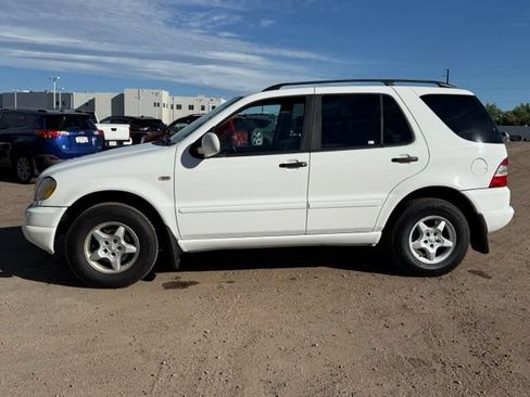Used 2000 Mercedes-Benz ML 320 4MATIC image 2