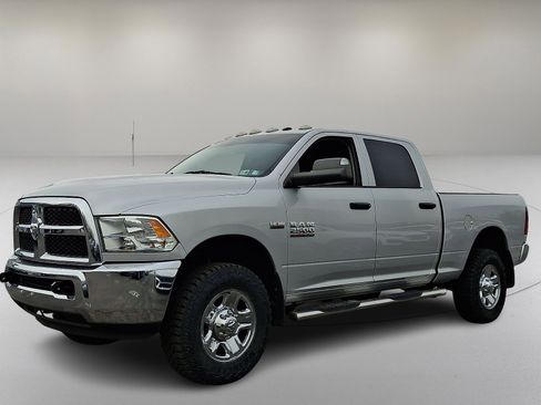 Used 2016 RAM 2500 Tradesman w/ Chrome Appearance Group image 5