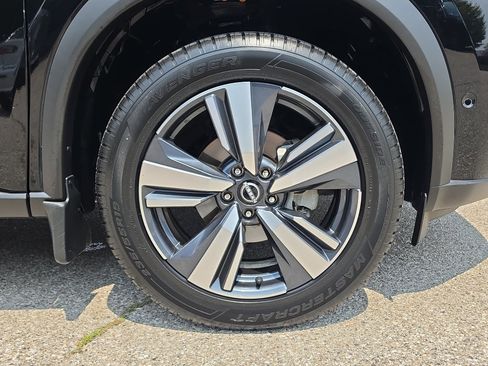 Certified 2023 Nissan Rogue SL w/ SL Premium Package AWD/4WD image 9