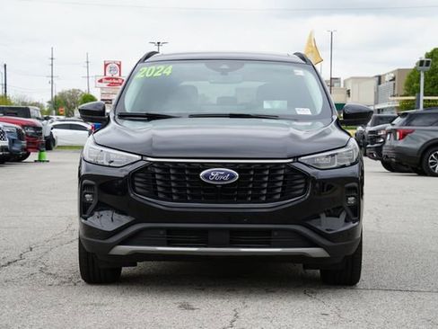 Certified 2024 Ford Escape Platinum w/ Premium Technology Package AWD/4WD image 2